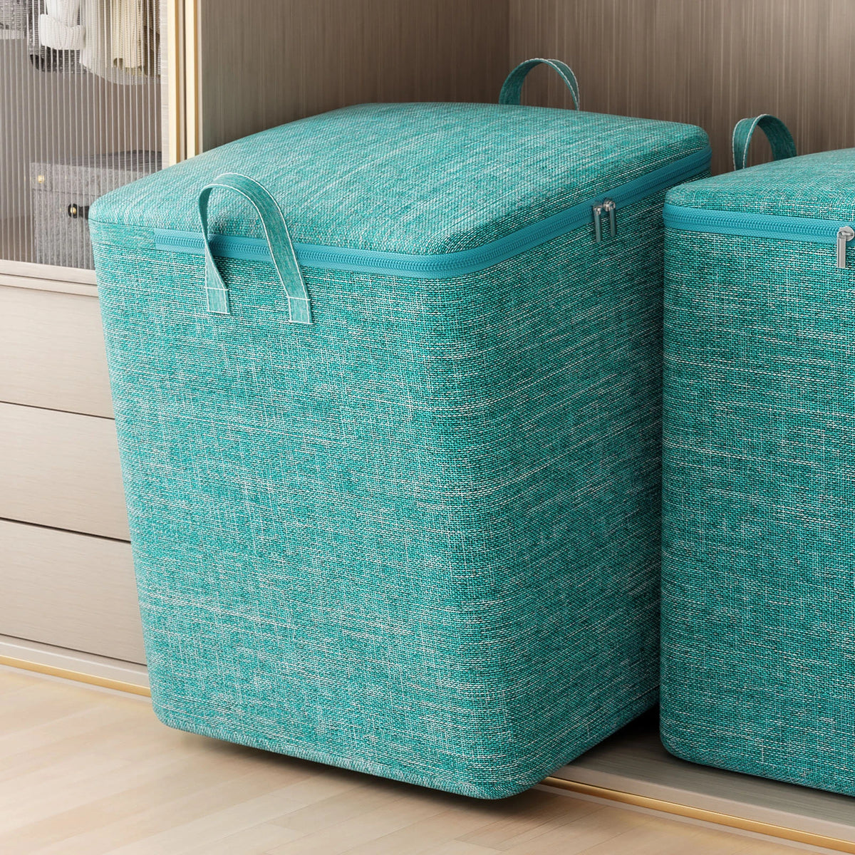 Eprolo large foldable quilt storage bag with handles, made of durable fabric, for organizing blankets and clothing efficiently.