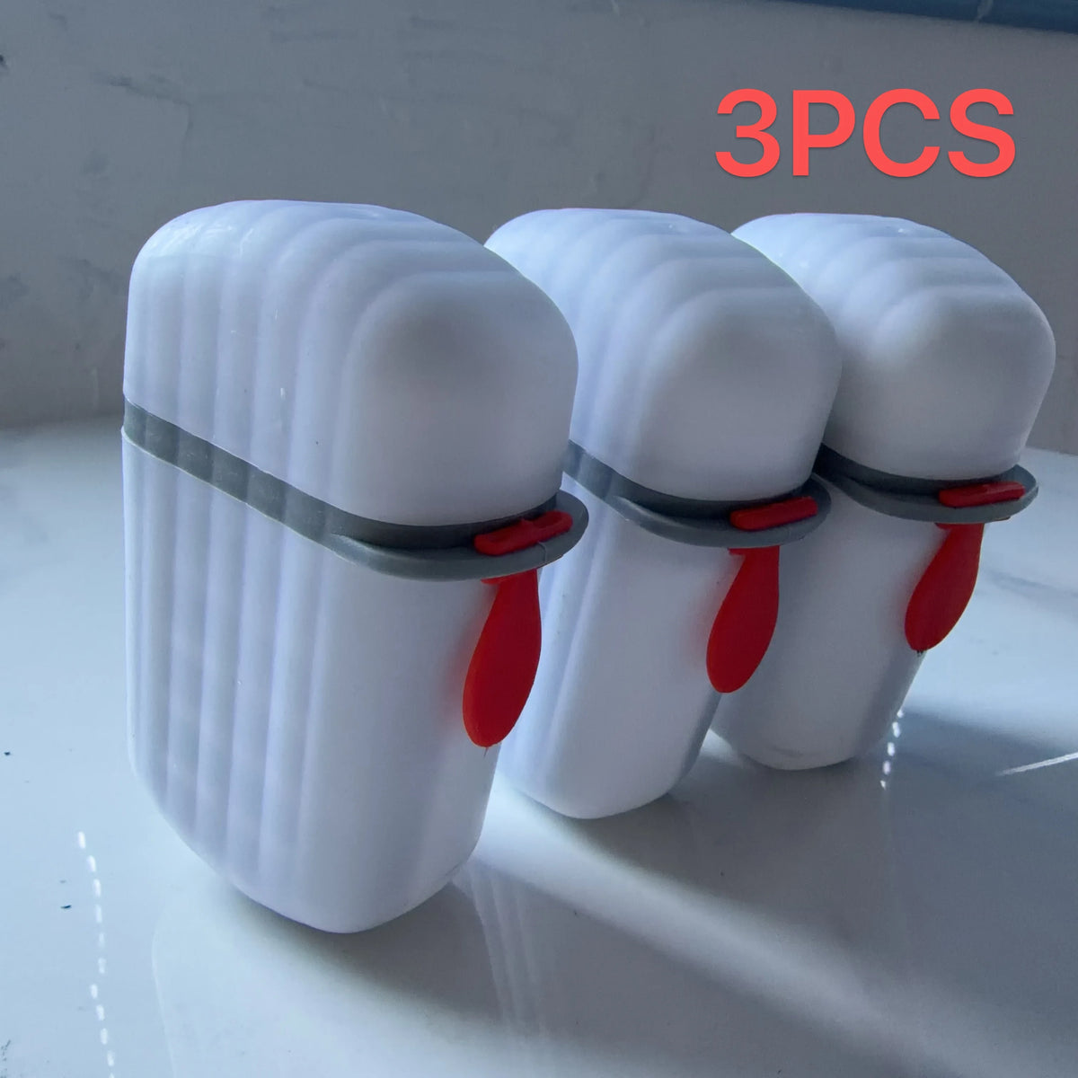 eprolo portable soap dish with sealed waterproof storage box for travel, featuring a compact design for convenience and secure soap storage.