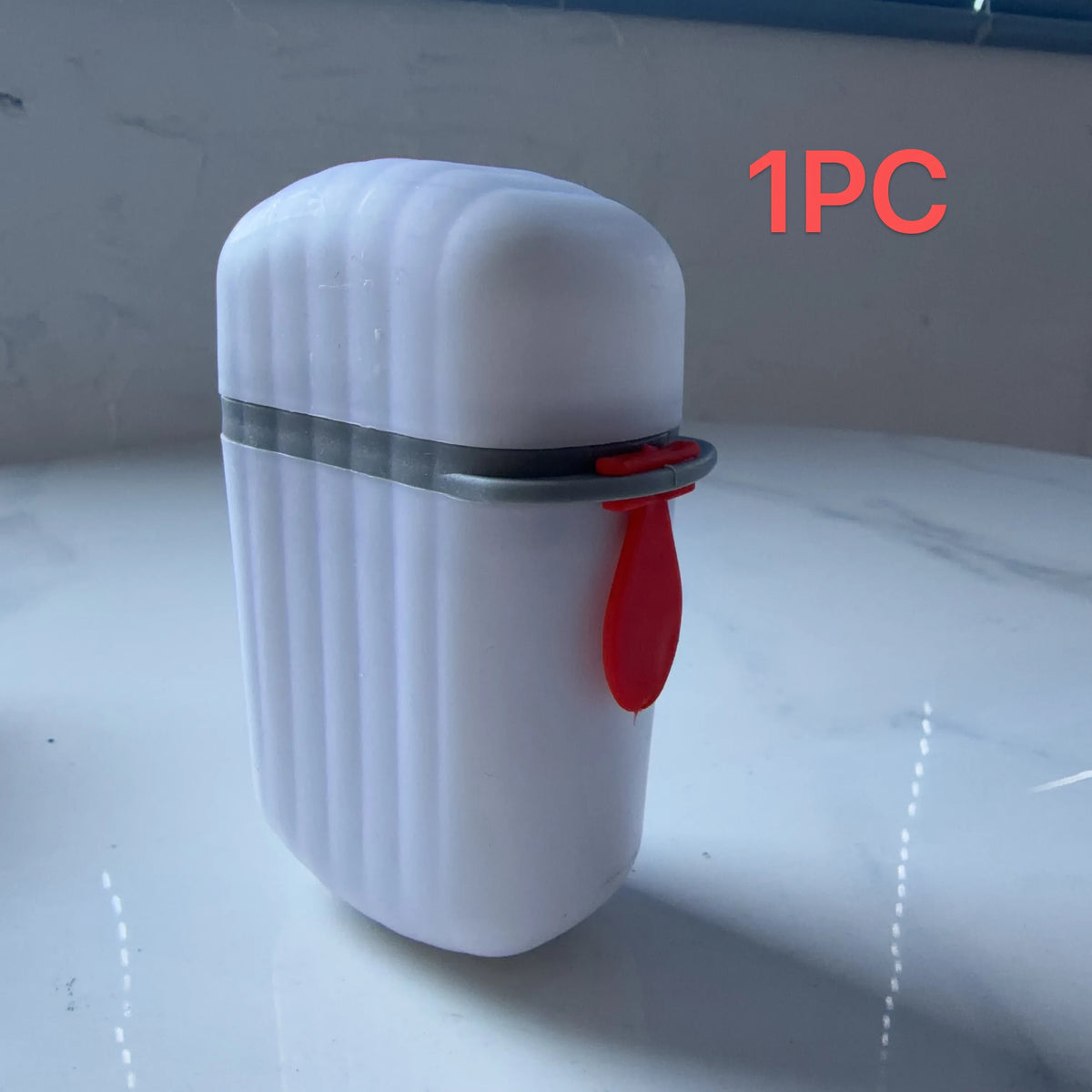 Eprolo portable soap dish with sealed waterproof storage box, ideal for travel and bathroom use, showing the compact design.